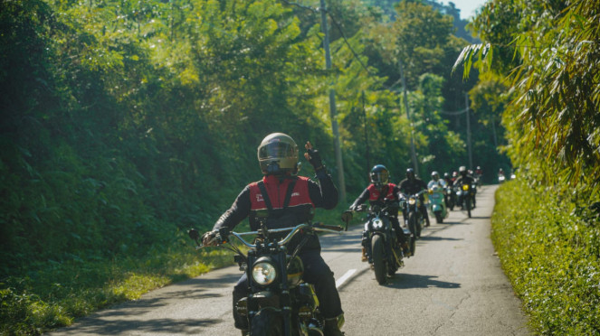 Cara Komunitas Motor dan Motul Menunjukkan Keindahan Alam Indonesia
