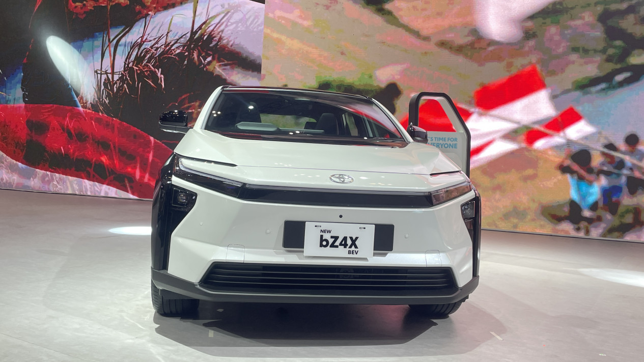 Toyota bZ4X Lokal Debut di GIIAS 2025: Lebih Canggih, Lebih Murah?