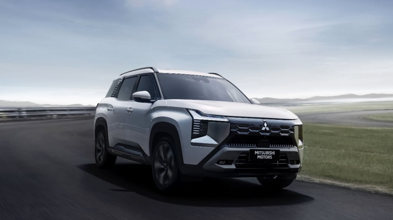 Mitsubishi, Mitsubishi Destinator, Jelajahi Setiap Medan Bersama Mitsubishi Destinator: Premium Family SUV yang Siap Tampil Tangguh dan Mewah