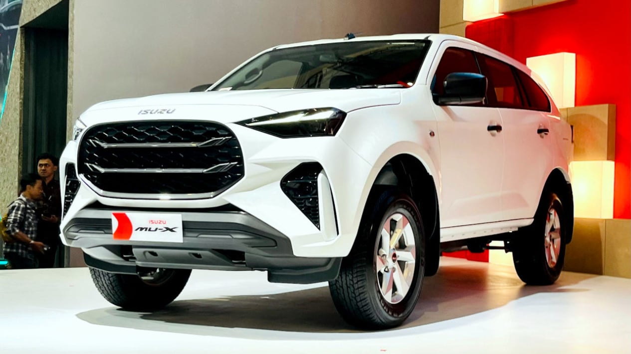 Isuzu, Isuzu MU-X, Isuzu MU-X 4WD Terbaru Rilis di GIIAS 2025, Segini Harganya