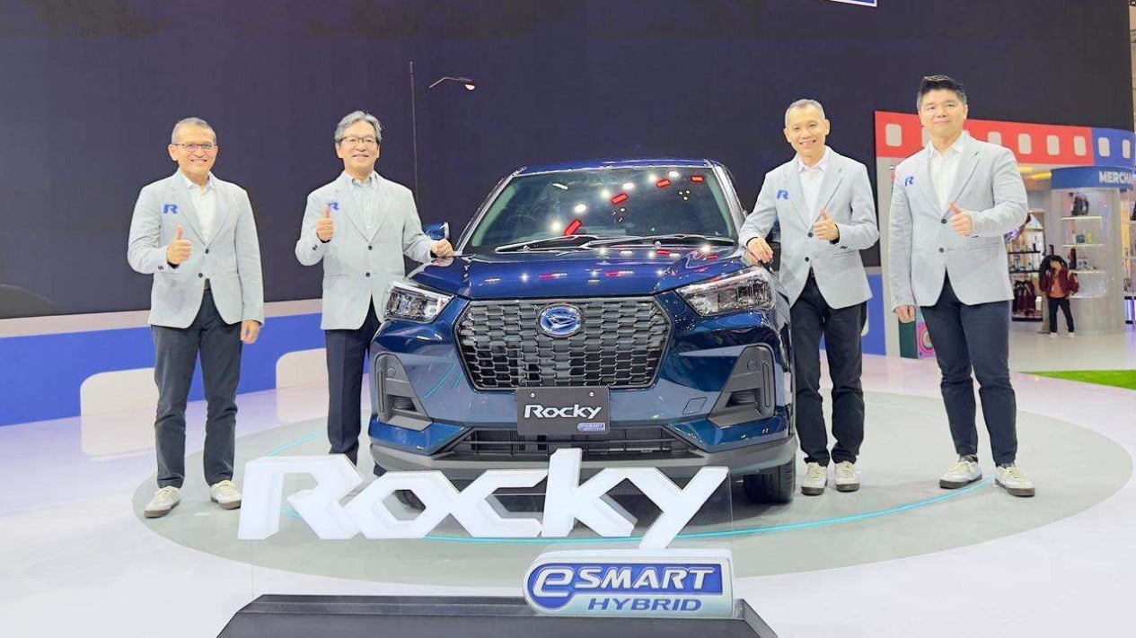 Harga Spesial Daihatsu Rocky Hybrid