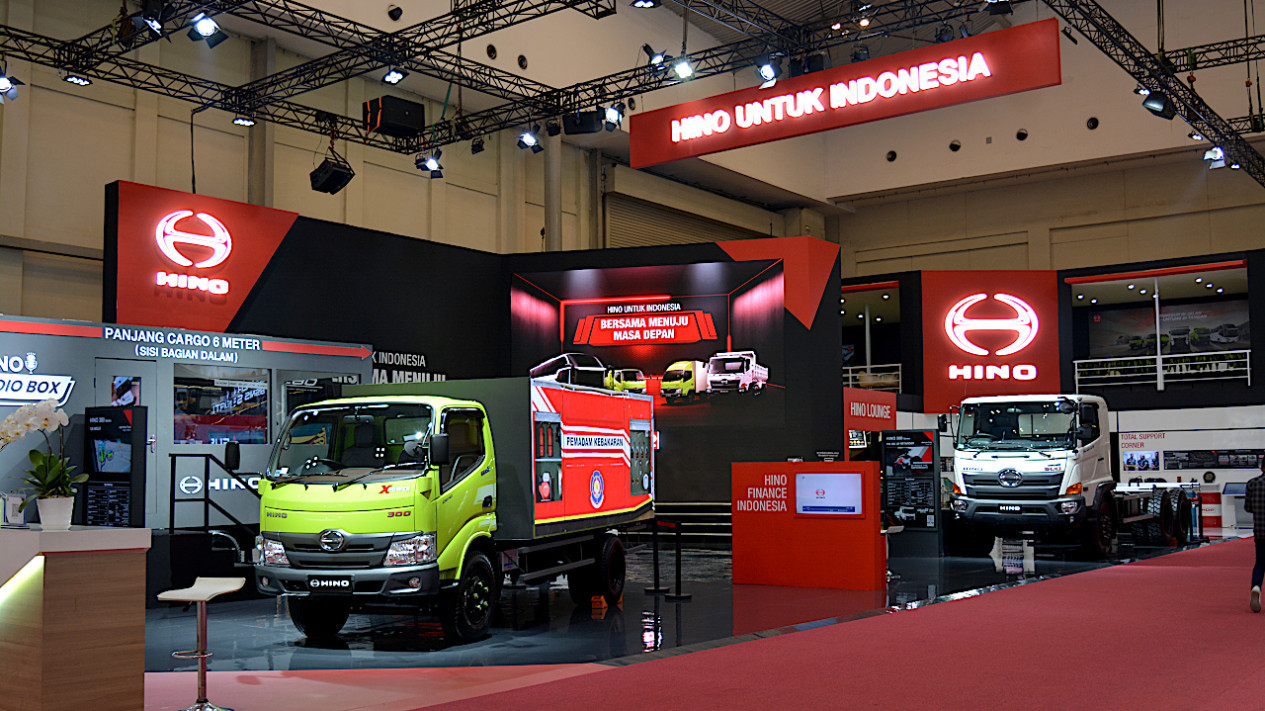 Hino Merangkul Teknologi Masa Depan