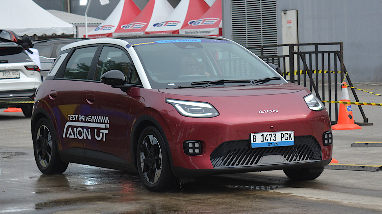 Segini Harga Mobil yang Paling Banyak Dicoba Pengunjung GIIAS 2025