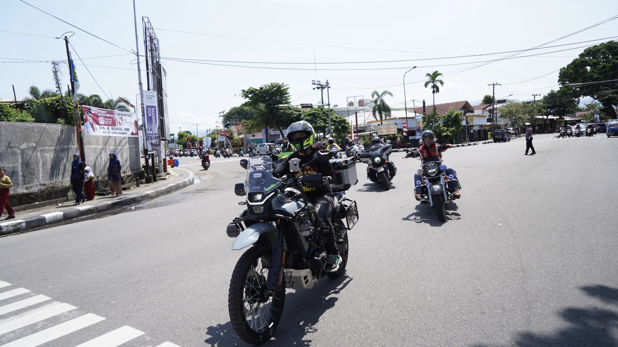 Touring Motor Besar Ungkap Pesona Tersembunyi Indonesia