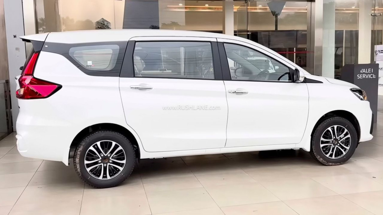 Suzuki Ertiga Baru Sudah Tersedia di Diler