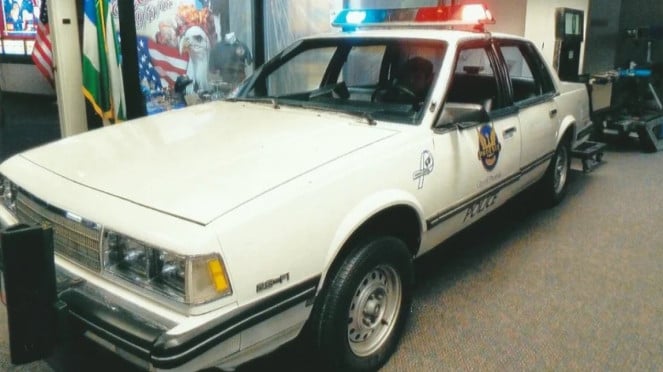 5 Mobil Polisi Klasik Paling Aneh, Desainnya Bikin Geleng-geleng Kepala