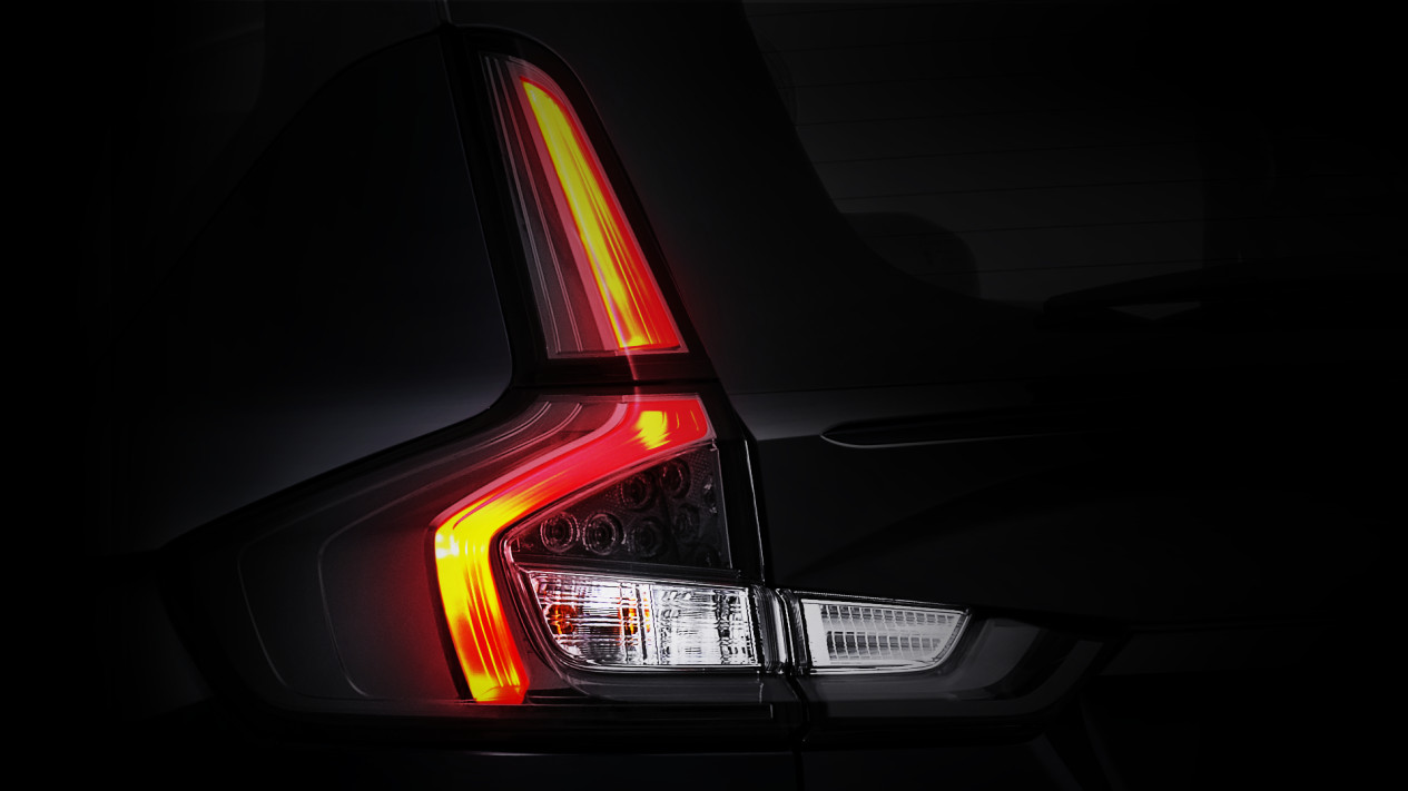 Suzuki XL7 Hybrid Alpha Kuro Segera Hadir, SUV Serba Hitam Ini Harganya Bikin Kaget