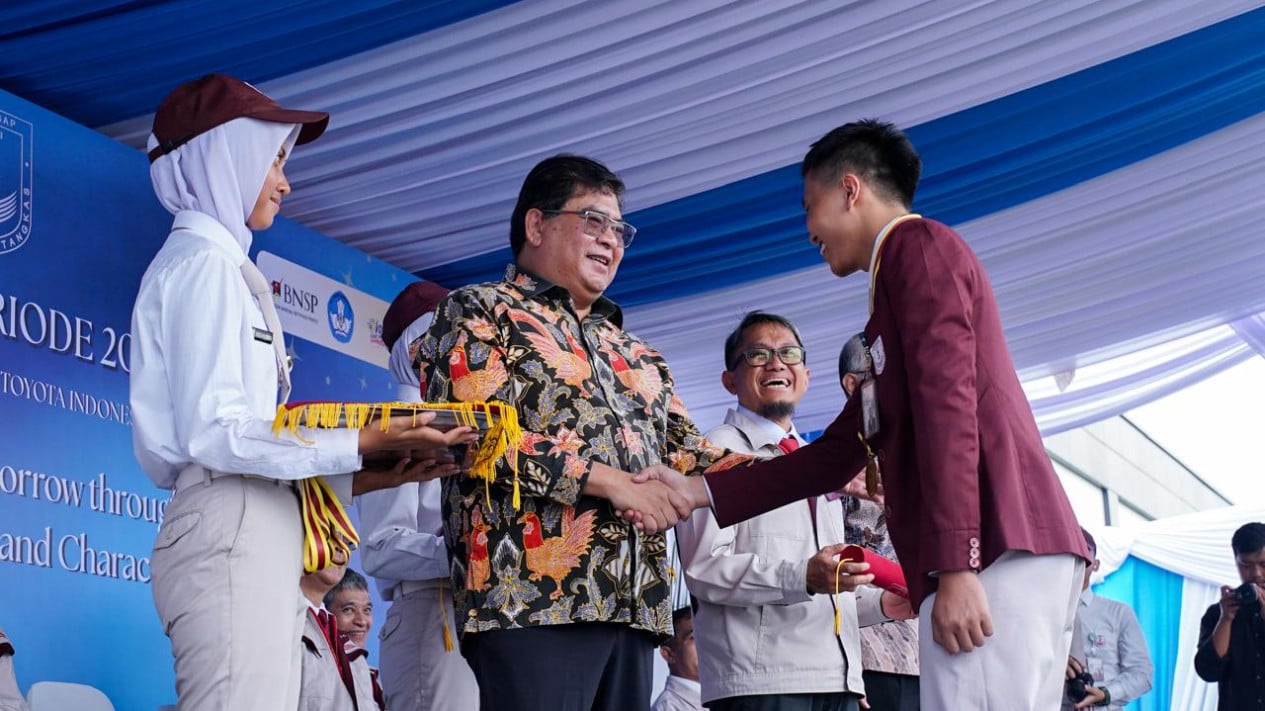 Puluhan Lulusan AKTI Siap Hadapi Tantangan Industri Otomotif Masa Depan