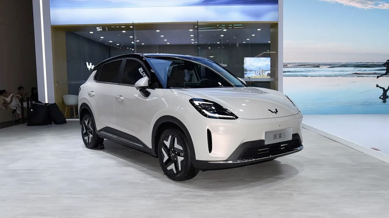 Meluncur Akhir September, Wuling Binguo S Punya Bagasi 1.450 Liter