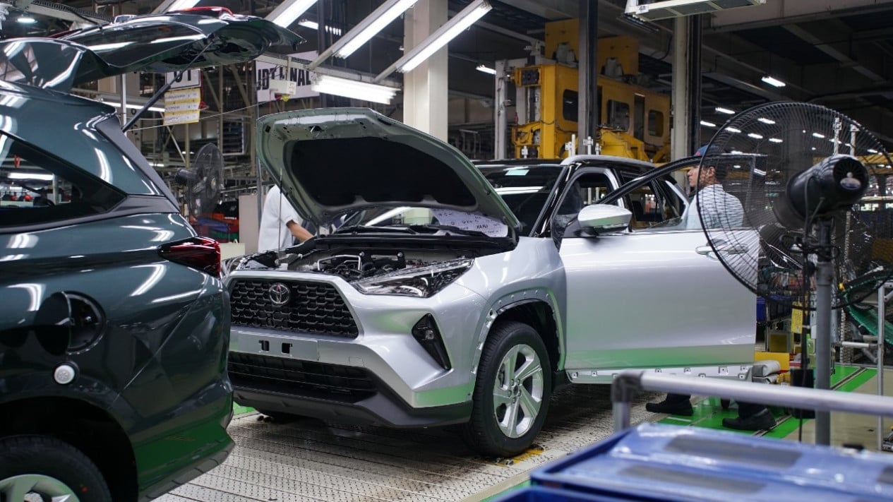 Produksi Mobil Melejit, Tapi Duit Bocor ke Luar Negeri