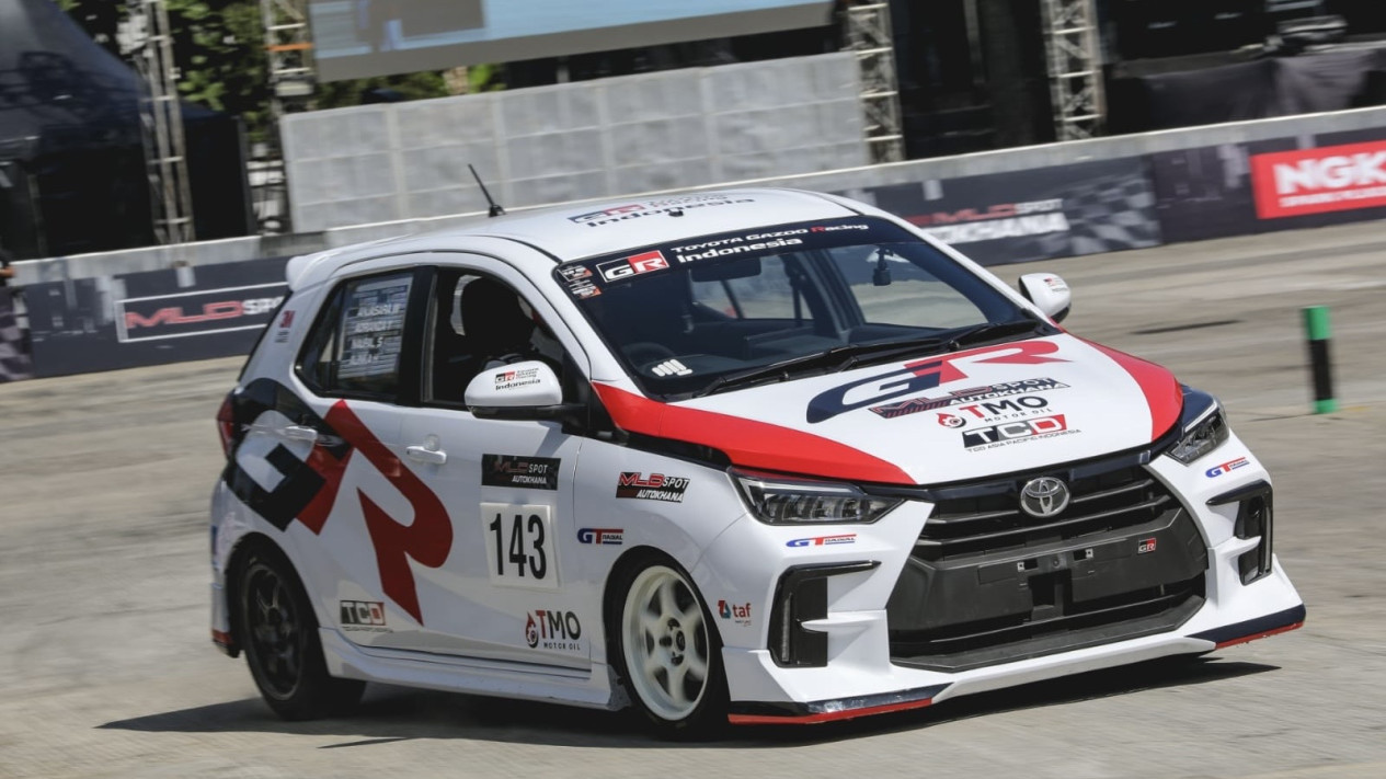 New Agya GR Sport Bikin Lawan Tak Berkutik di Kejurnas Slalom Yogyakarta