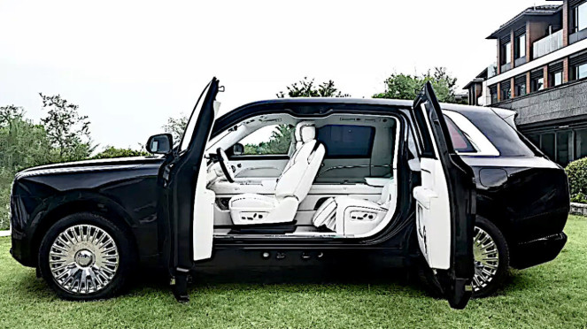 Mobil China Ini Mirip Banget Rolls- Royce Cullinan