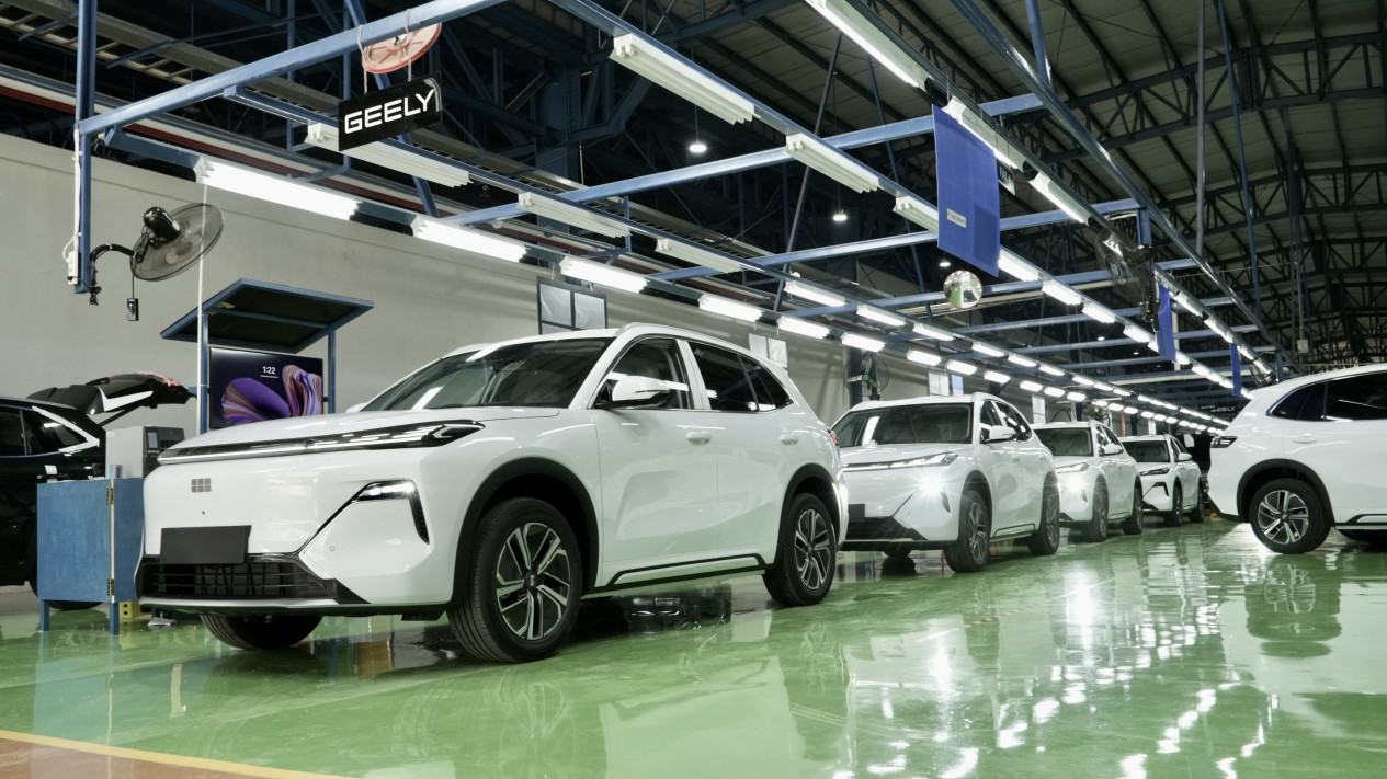 Geely, Diproduksi Lokal, Mobil Geely Diklaim Bakal Lebih Cepat Dikirim