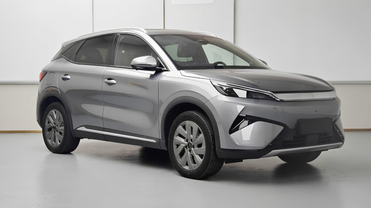 BYD, BYD Atto 3, Ngecas 5 Menit Jalan 600 Km, BYD Atto 3 Ini Bikin SPBU Bisa Cemburu