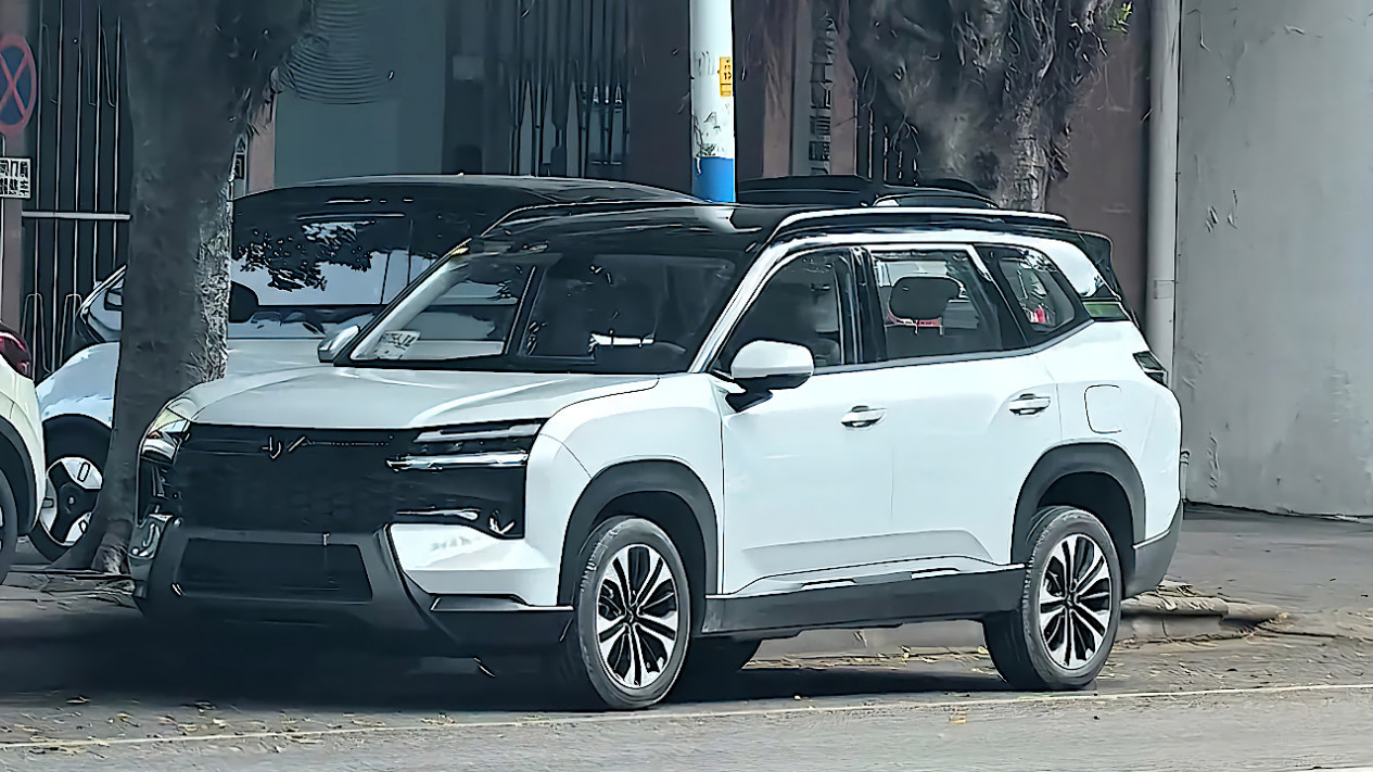 Wuling Starlight 560 Siap Meluncur, Ada Varian Bensin, Hybrid dan Listrik