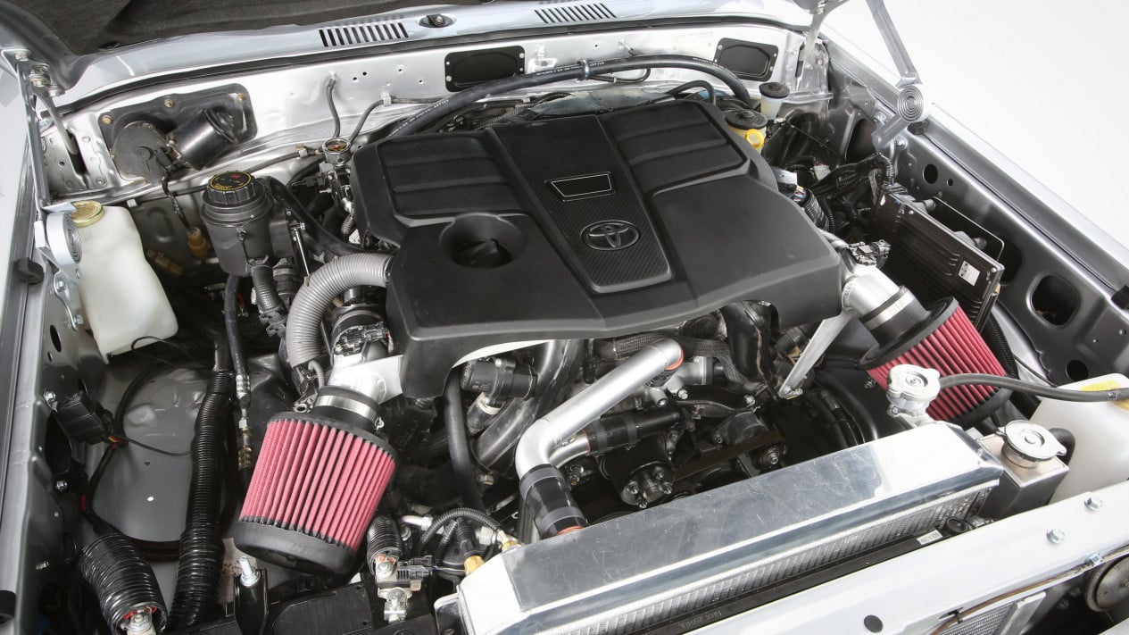 Toyota, Toyota Pasang 2 Turbo di Land Cruiser