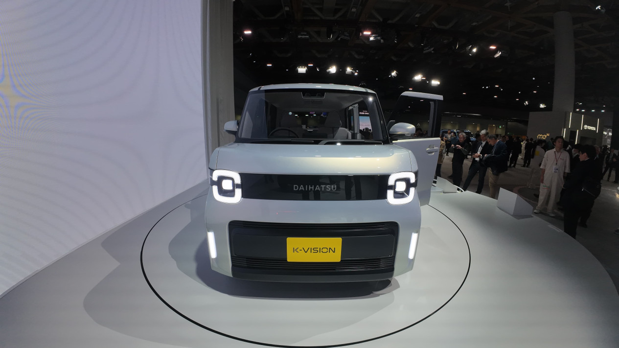 Kabin Luas dan Pintu Geser, Ini Spesifikasi Daihatsu K-Vision