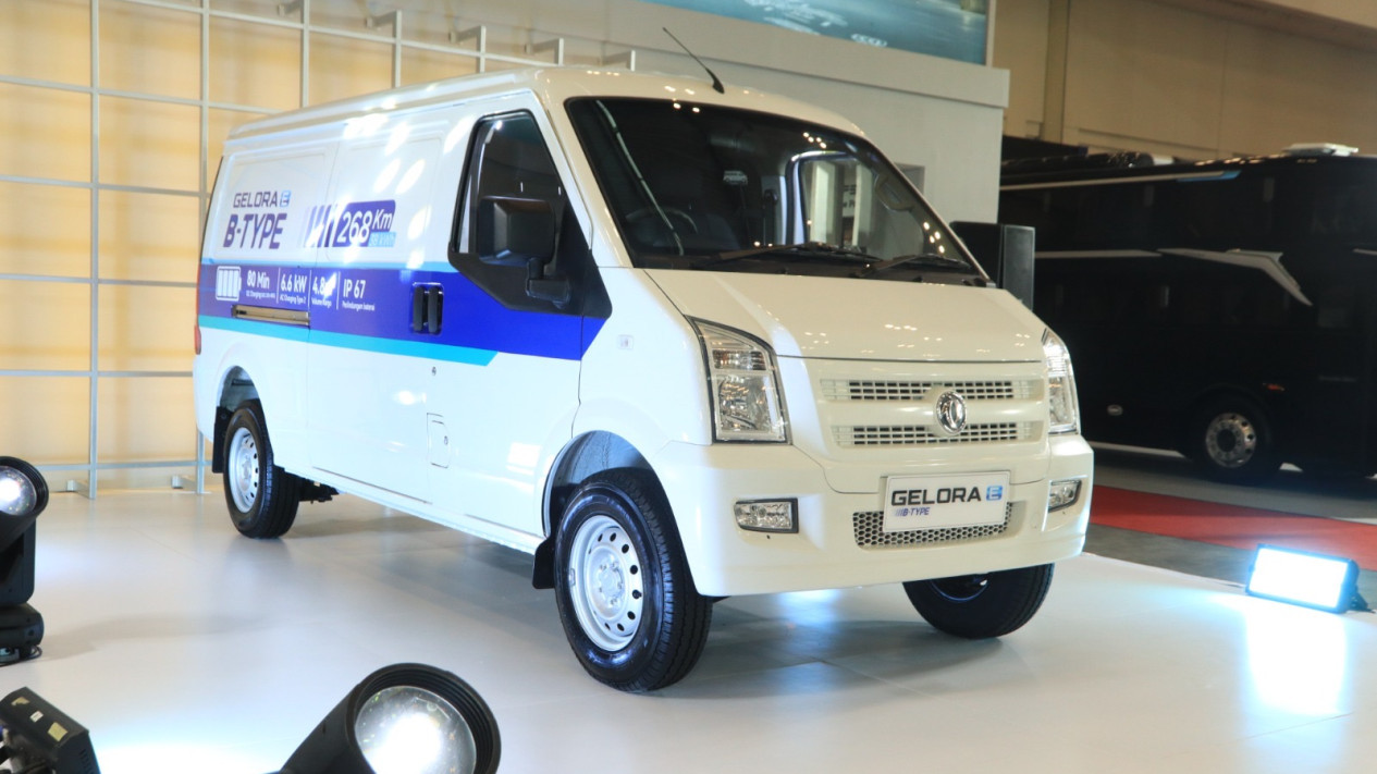 Mobil Niaga Anti Ribet, Cuma Cas Listrik Bisa Jalan Jauh