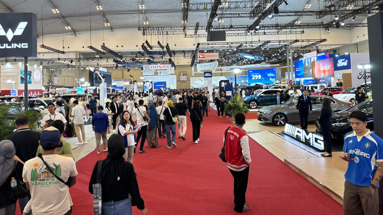 Banyak Orang Kaya Tunda Beli Mobil Baru, Ini Alasannya