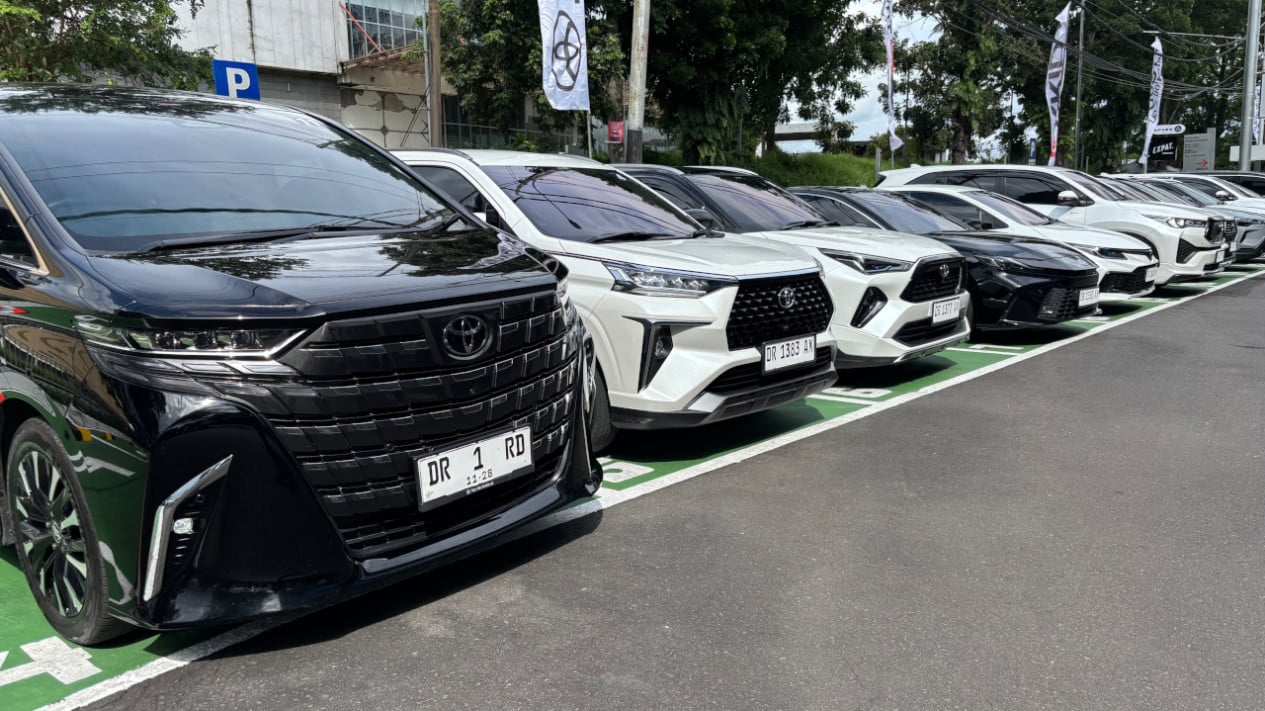 Toyota, Seberapa Tangguh Mobil Hybrid Toyota Dipakai di Daerah?