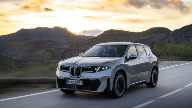 Deretan Mobil Mewah Termahal yang Siap Hadir di 2026, dari SUV Listrik hingga Hybrid Premium