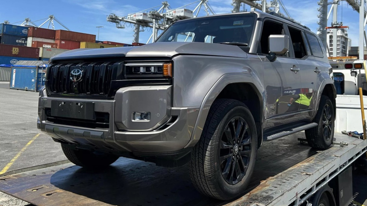 Maling Mobil Berburu Land Cruiser hingga Australia