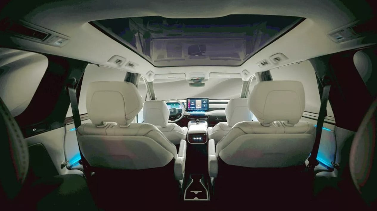 Toyota Siap Menggebrak Pasar dengan Mobil SUV Listrik 3 Baris