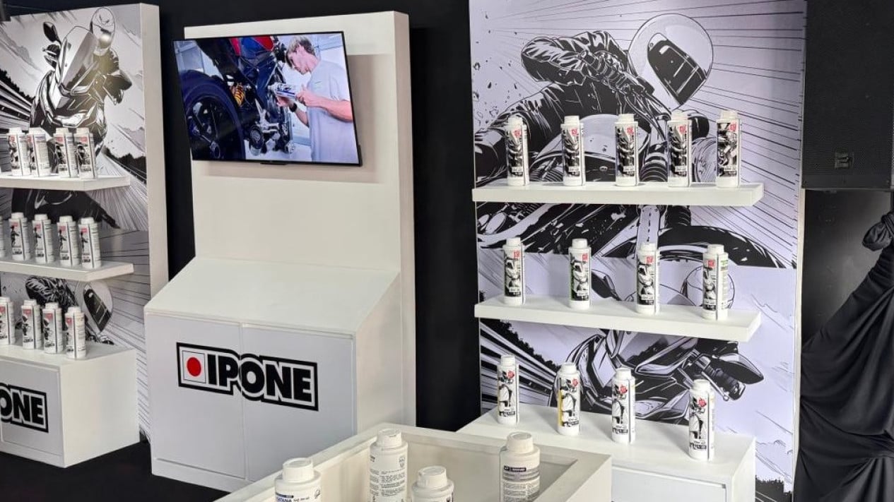 Ada Oli Motor 2-Tak Rasa Stroberi di IIMS 2026