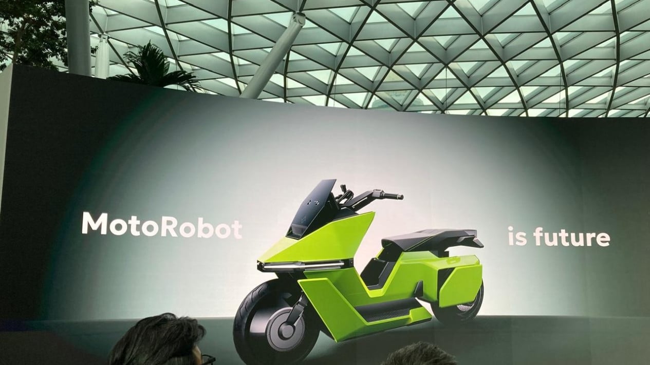 OMO X Unjuk Teknologi Baru, Bikin Motor Listrik Bisa Menyeimbangkan Sendiri saat Melaju