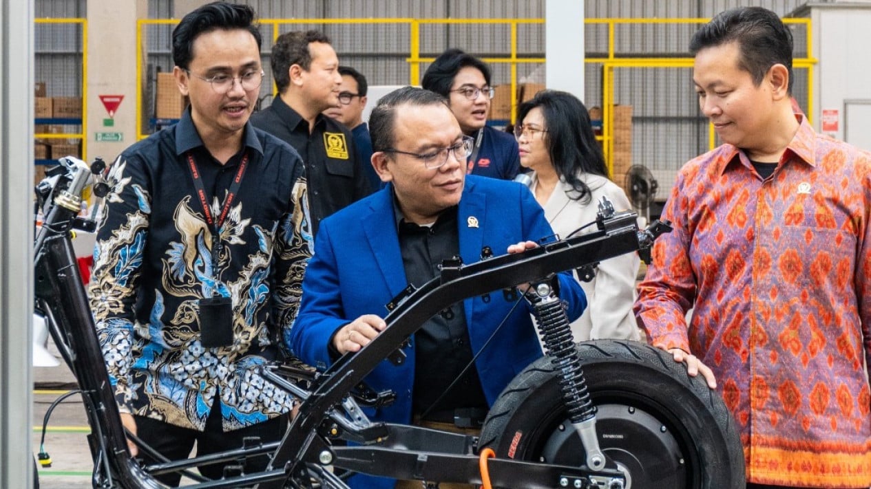 Sambangi Pabrik QJMotor, DPR Bahas soal TKDN dan SNI