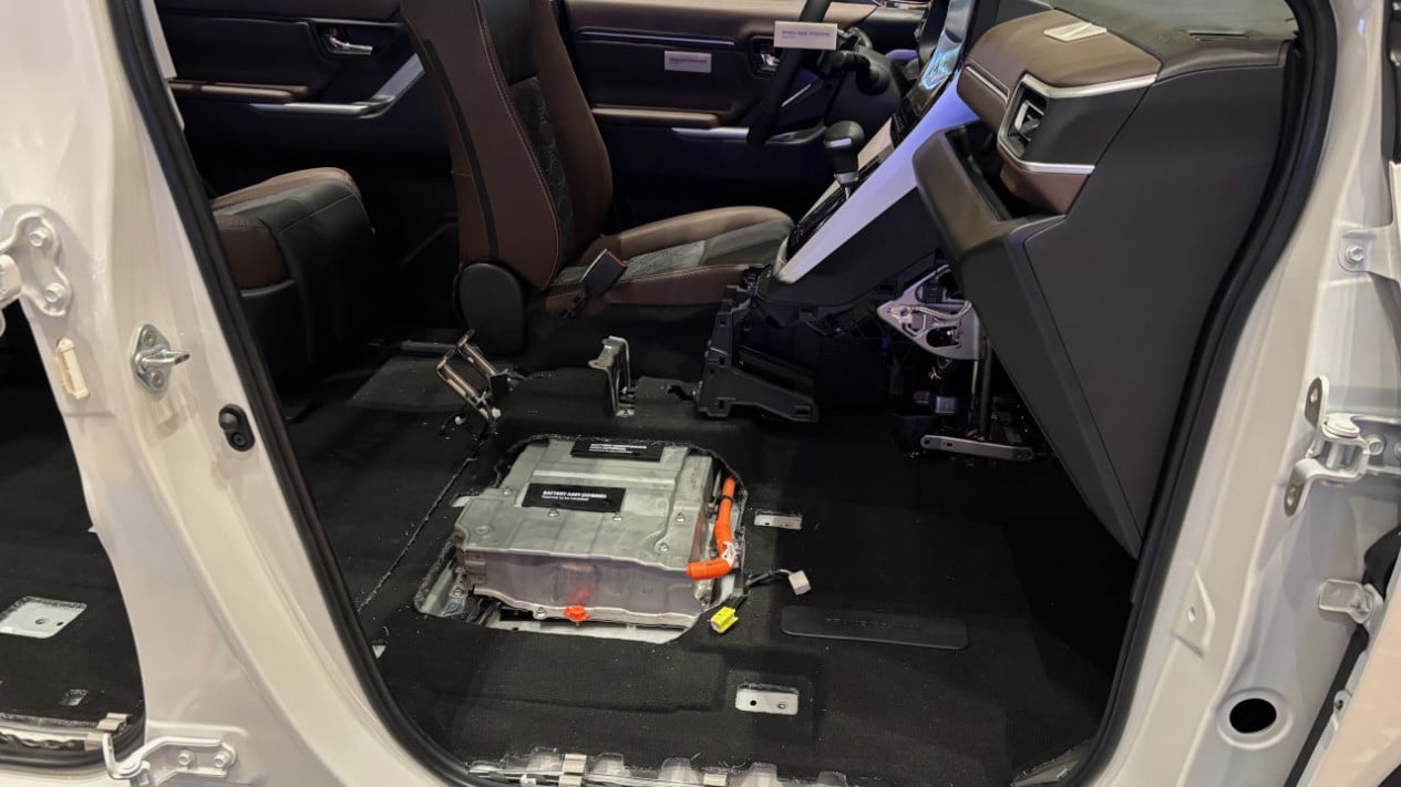 Toyota, Bikin Baterai Mobil Hybrid, Toyota Indonesia Kucurkan Rp1,3 Triliun