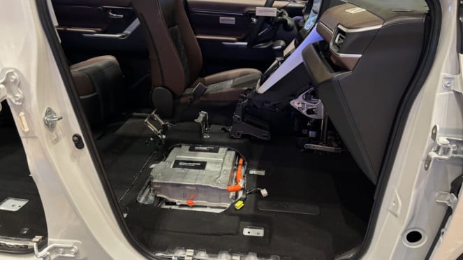 Tak Lagi Impor, Toyota Siapkan Produksi Baterai Mobil Hybrid di Indonesia