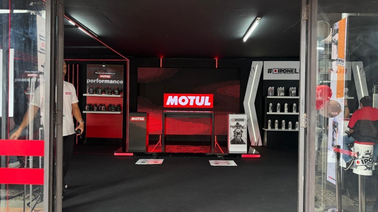 Masih Banyak Penggemarnya, Pelumas Motor 2-Tak Kini Punya Standar Lebih Tinggi
