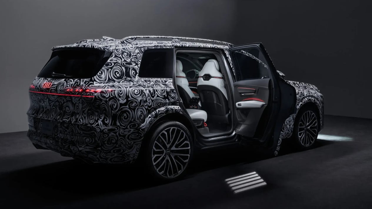 Audi Siapkan SUV Mewah: Pintunya Bisa Terbuka Sendiri Tanpa Sentuhan