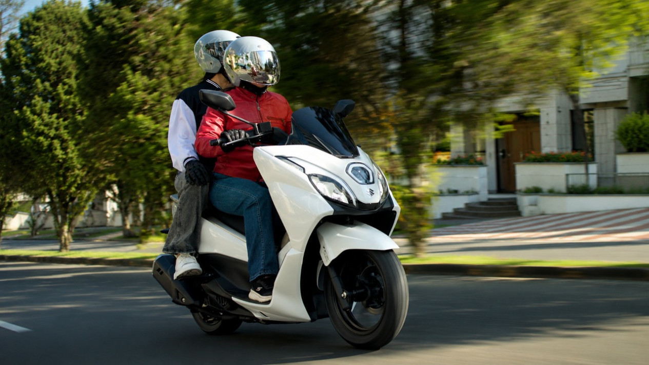 Suzuki Burgman 150 Resmi Dijual, Tantang Honda PCX dan Yamaha Nmax