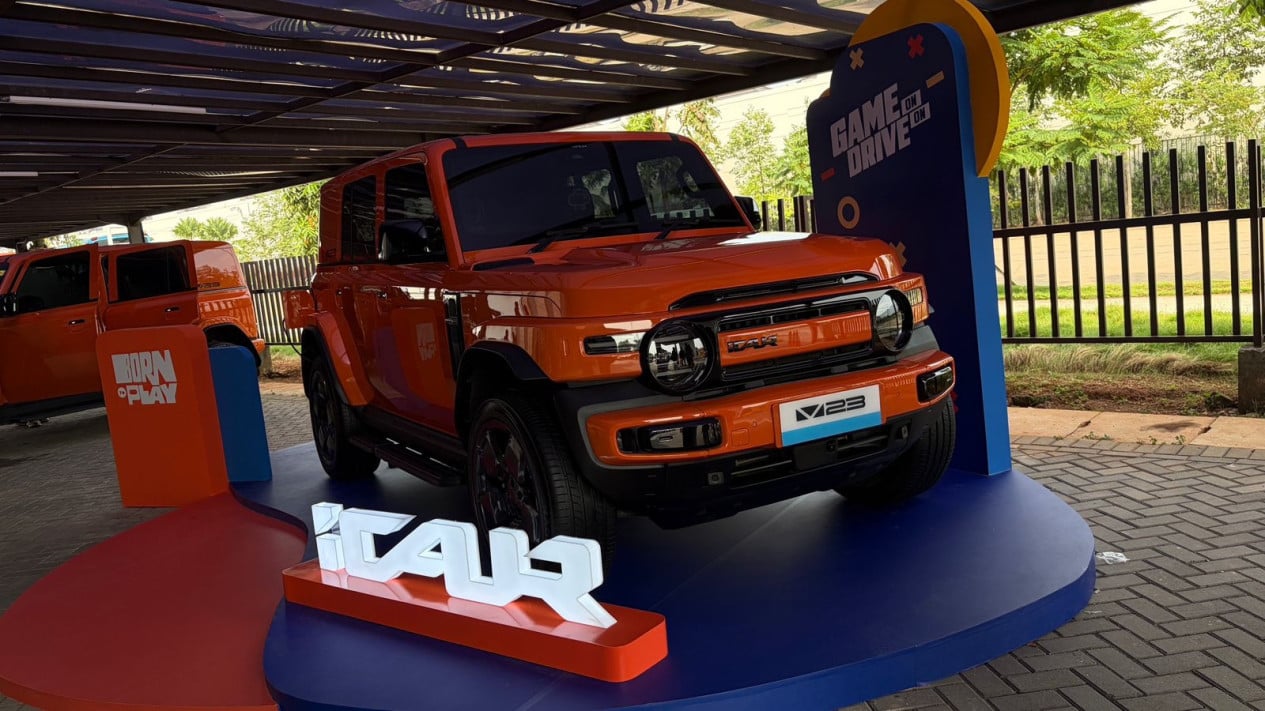 iCar V23 Resmi Dijual Rp380 Jutaan