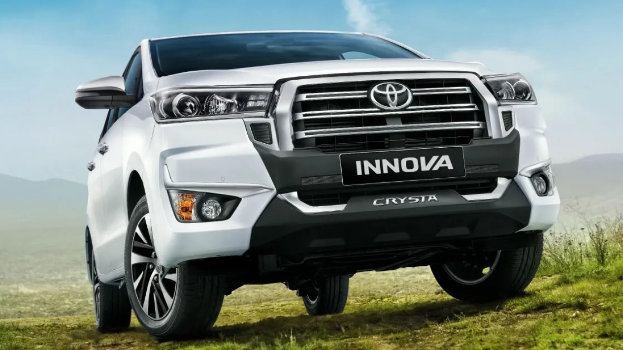 Toyota, Toyota Innova, Toyota Innova Ganti Seragam Baru, Kabarnya Bakal Disuntik Mati Tahun Depan