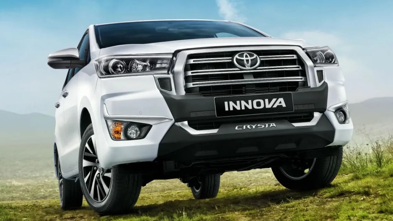 Toyota Innova Ganti Seragam Baru, Kabarnya Bakal Disuntik Mati Tahun Depan