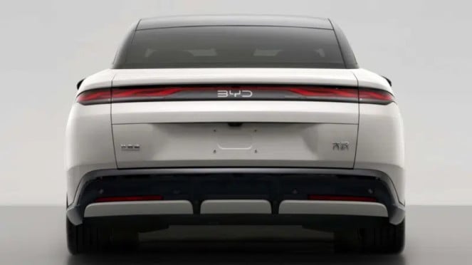 Spesifikasi Sedan Listrik Kencang BYD Mulai Terungkap