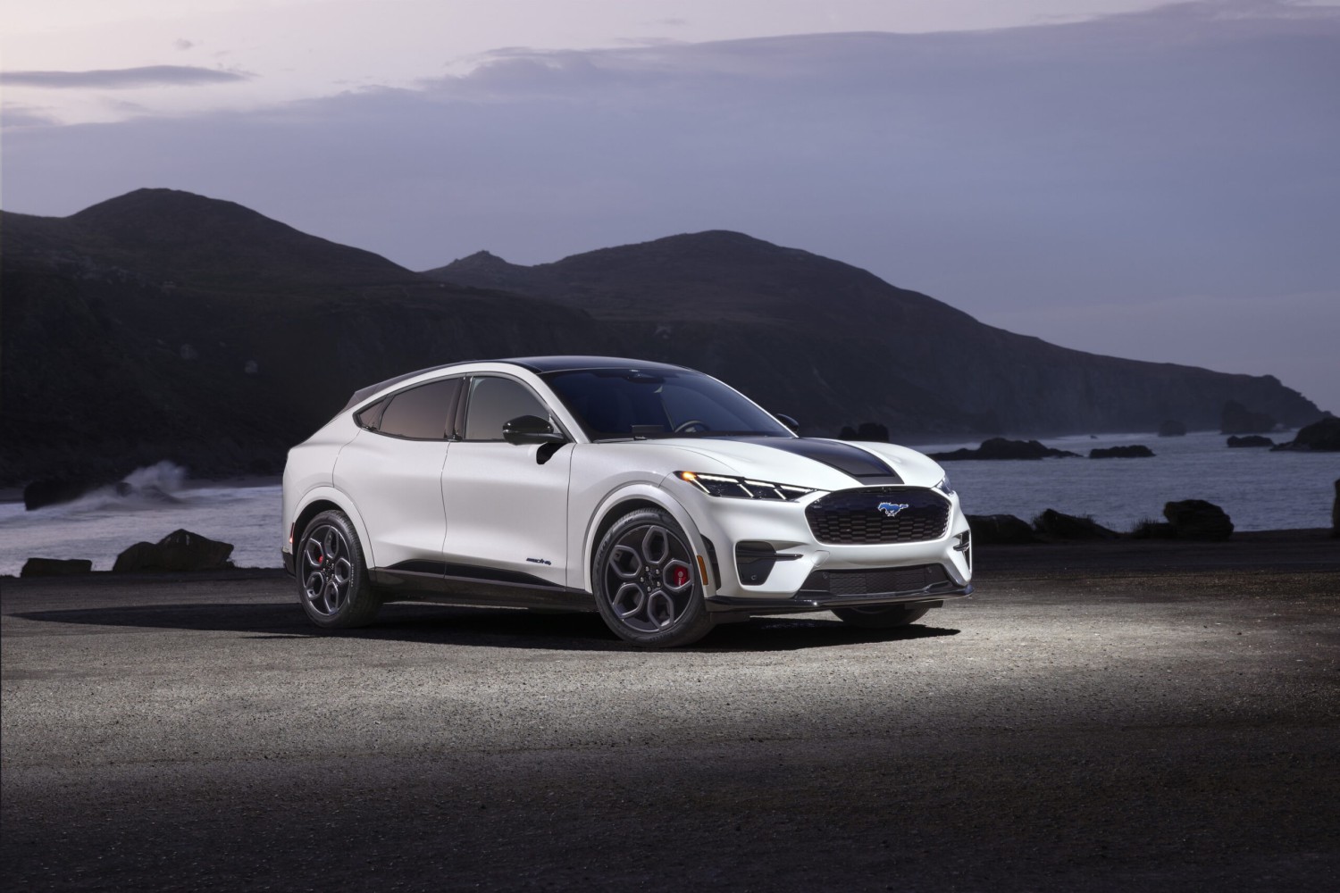 Ford Sales Plummet Nearly 14% Even With Employee Pricing For Everyone