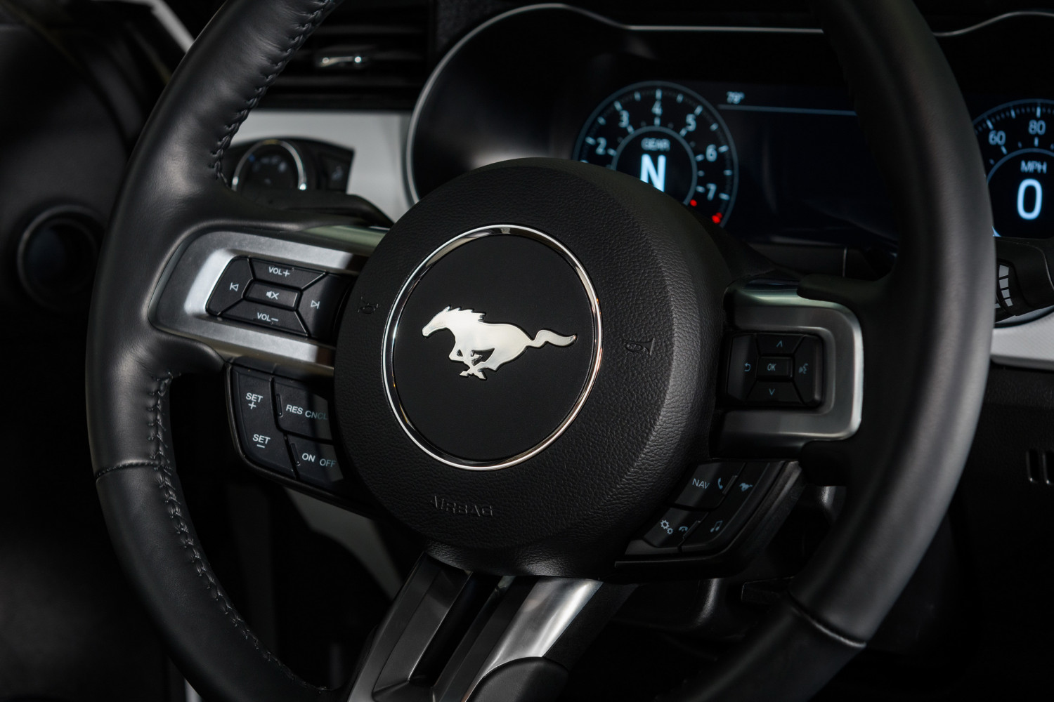 Super speeder teen maxed out his Mustang at 154 mph, then realized the cop did too