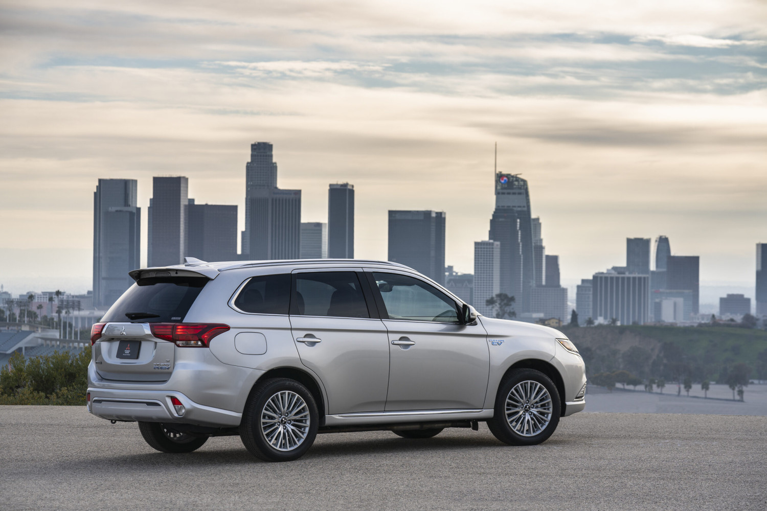 Mitsubishi Rarely Recalls Anything, Then 108,000 Outlanders Got A Letter
