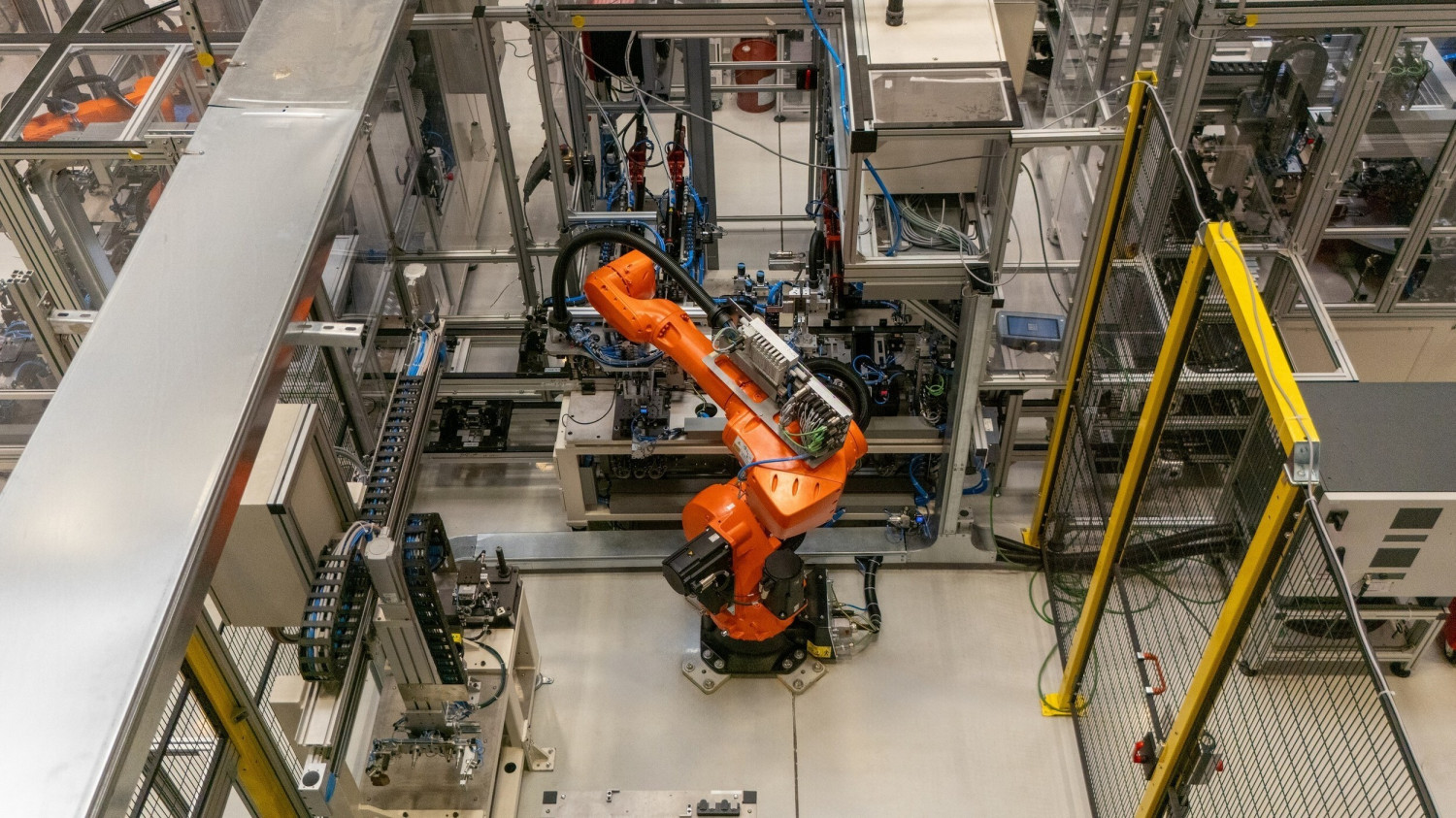 The Automaker That Just Dropped Hydraulic Brakes Is Hiding Behind Brembo’s NDA
