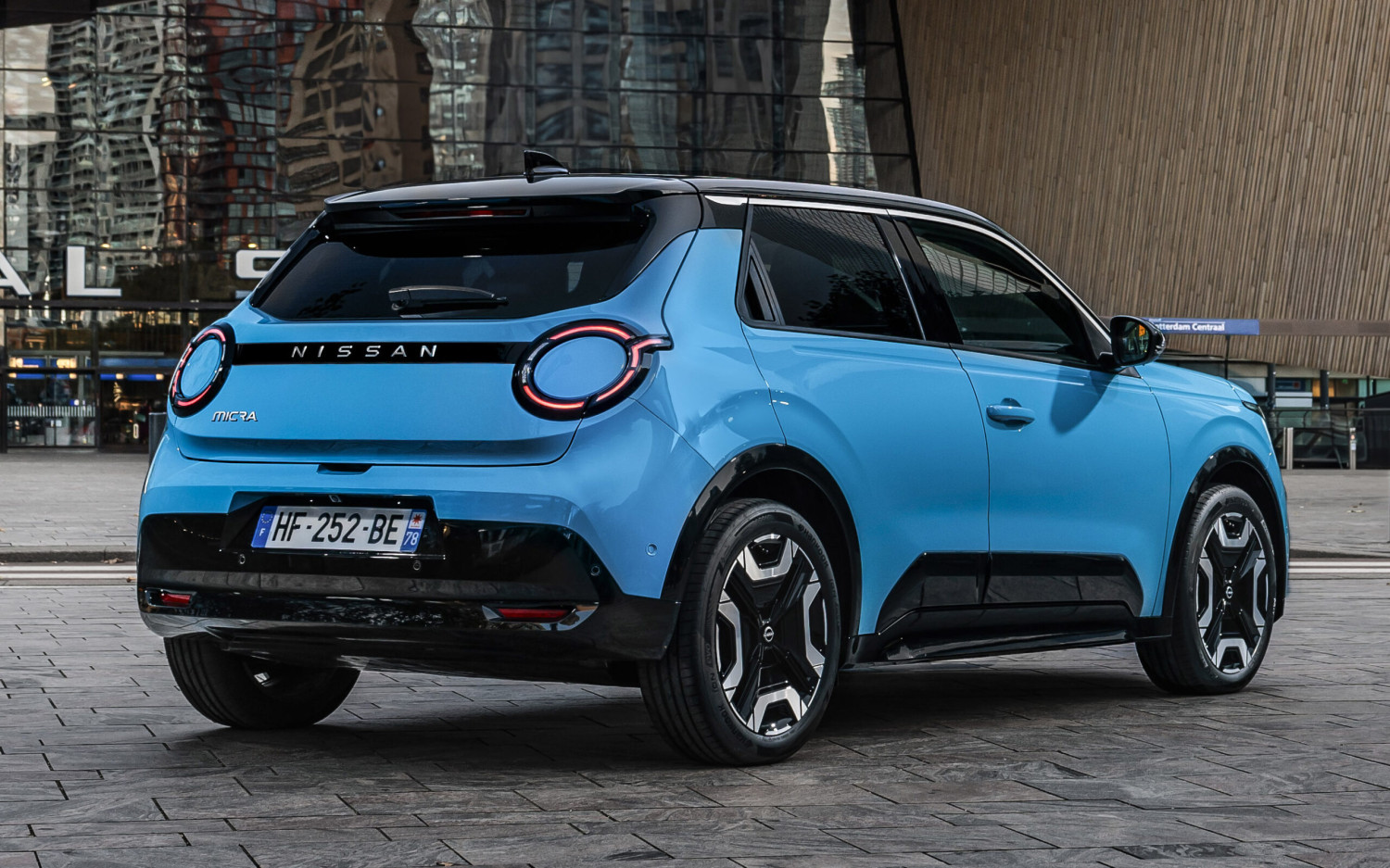 The UK Gave Nissan $16 Million For An EV Parts Factory That Won’t Build EV Parts After All
