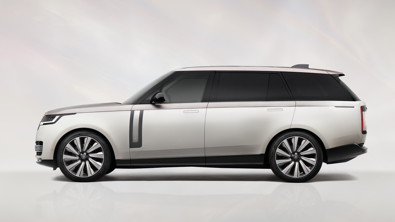 JLR Wants Stellantis To Help It Co-Develop And Build Cars In America