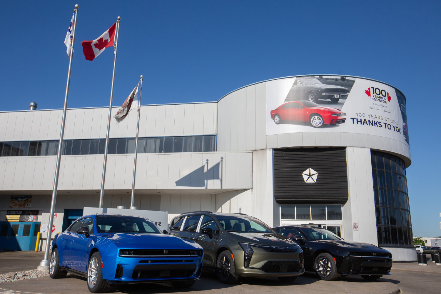 Detroit Automakers Slashed Canadian Production, Setting Up Tense Union Talks