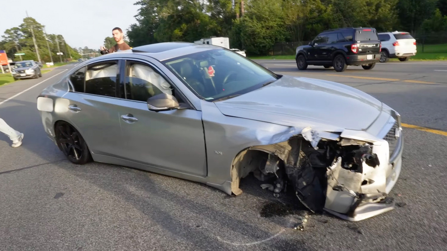 Infiniti, Infiniti Drift Fail Sends CR-V Cartwheeling