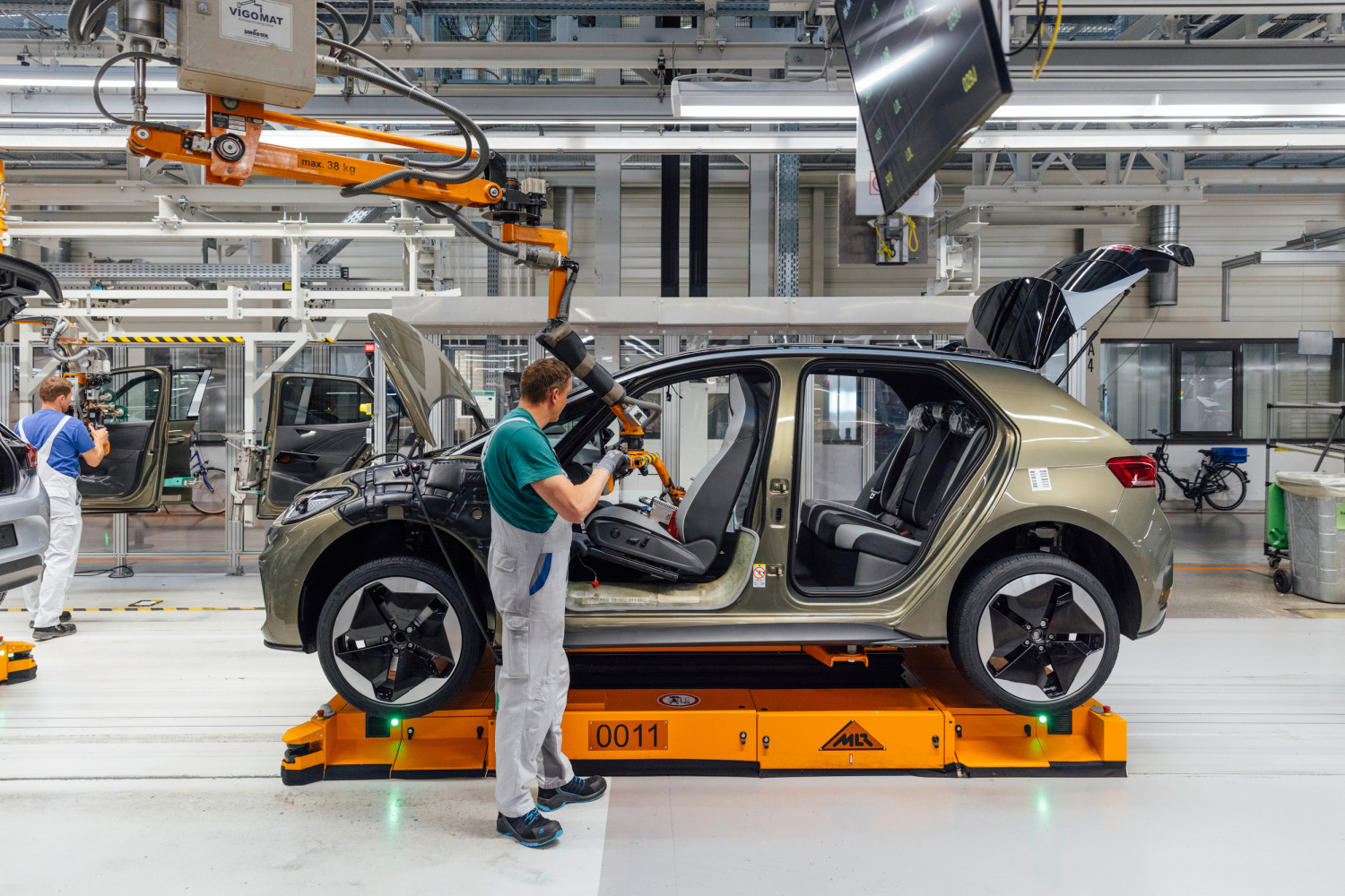 VW’s Leaked Restructuring Plan Targets 4 Plants And Tens Of Thousands Of German Jobs