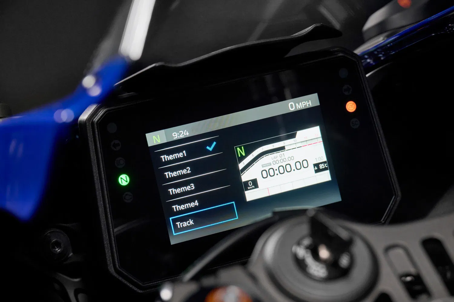 2026 Yamaha R7 Debuts with More Electronics, Updated Chassis