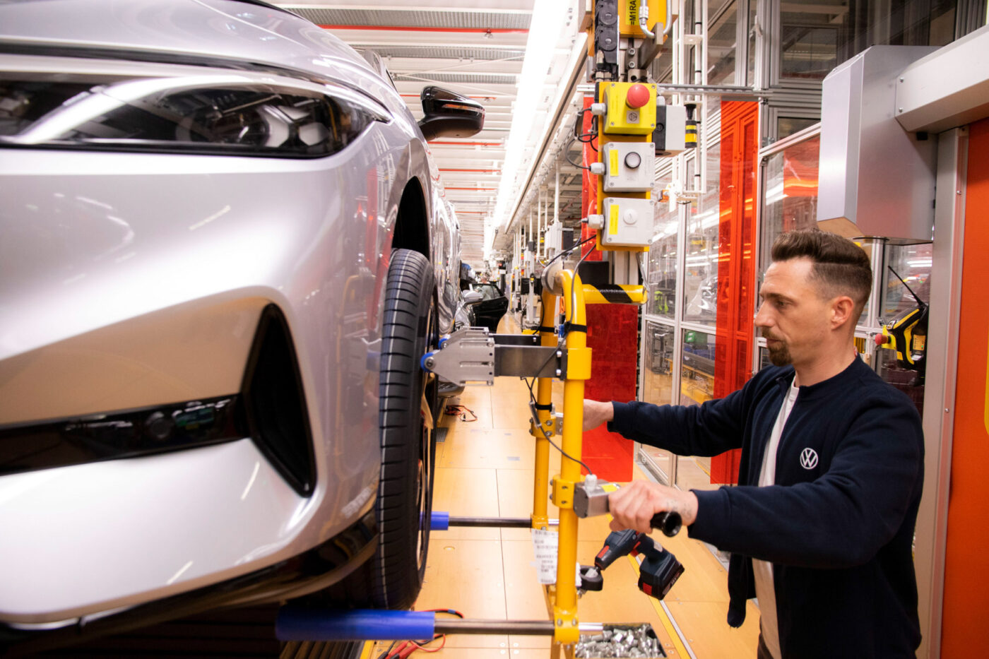 VW board reportedly plans to close four German plants